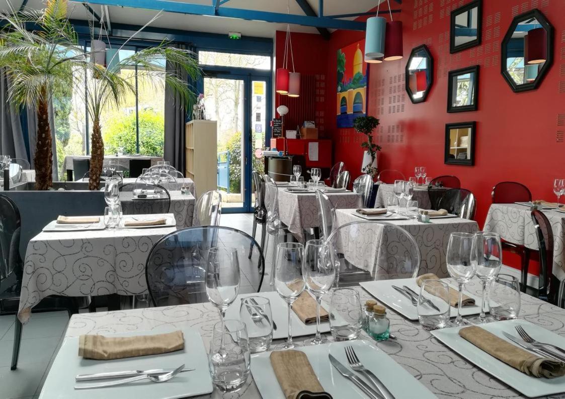 Logis Au Canard Gourmand Samatan Exterior photo
